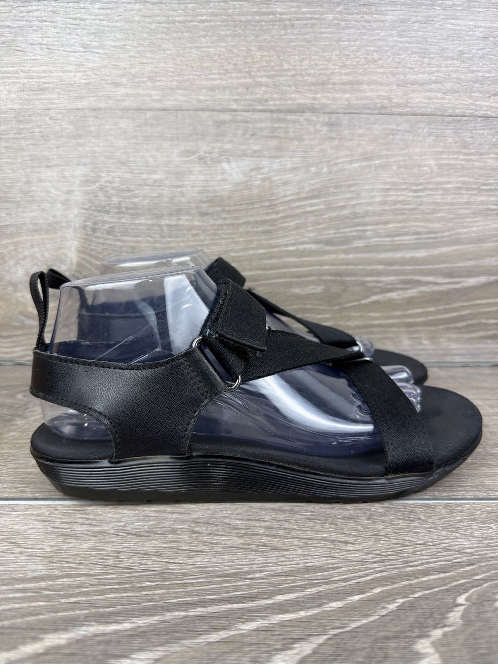 Dr Martens Balfour Women’s Sz 8 Black Leather Z-Strap Hook & Loop Sandals